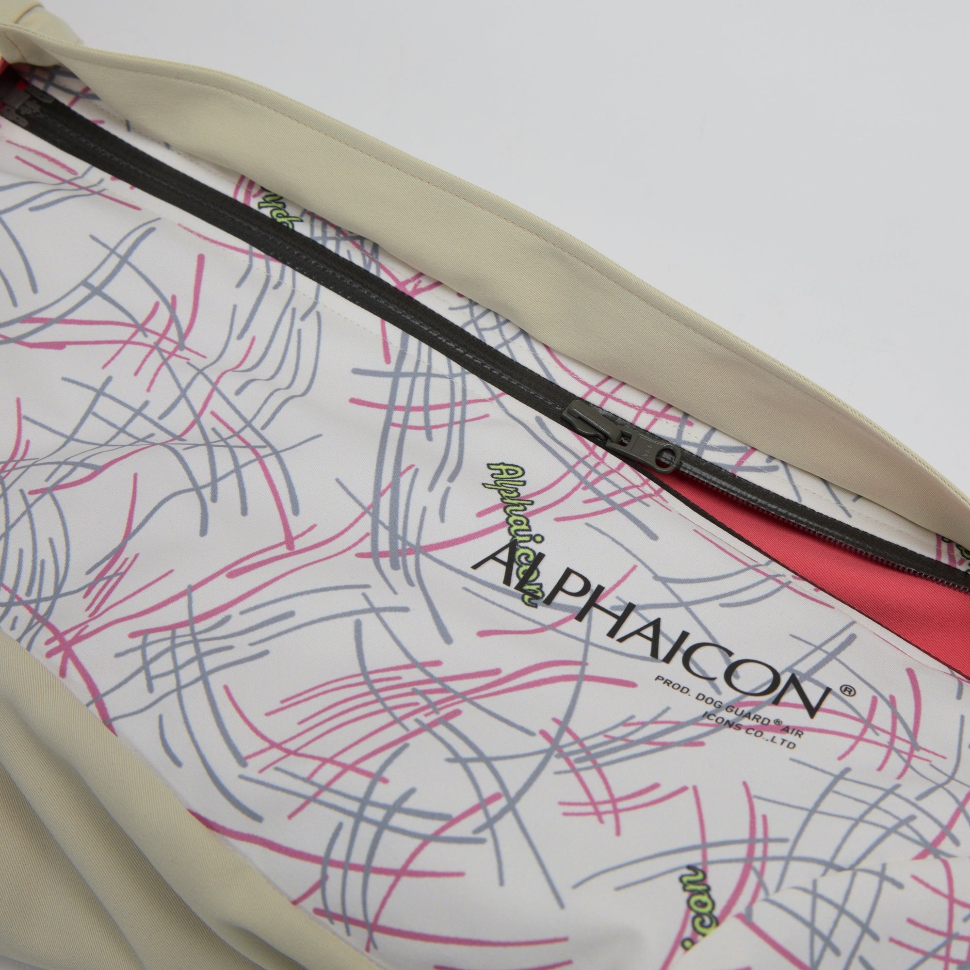 【抽選販売】DOG GUARD AIR　ドッグガード・エア　FEATHER×GALAH